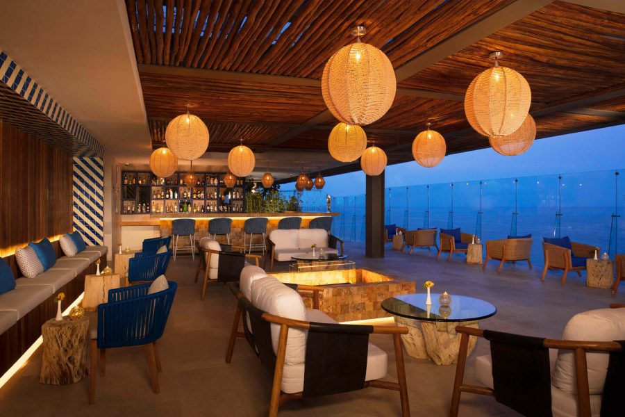 Bar at Dreams Vista Cancun Golf & Spa Resort
