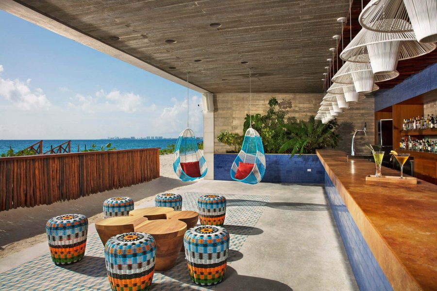 Beach side bar at Dreams Vista Cancun Golf & Spa Resort