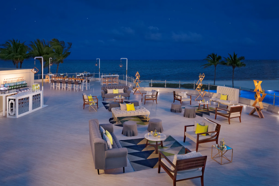 Beach side restaurant at Dreams Riviera Cancun