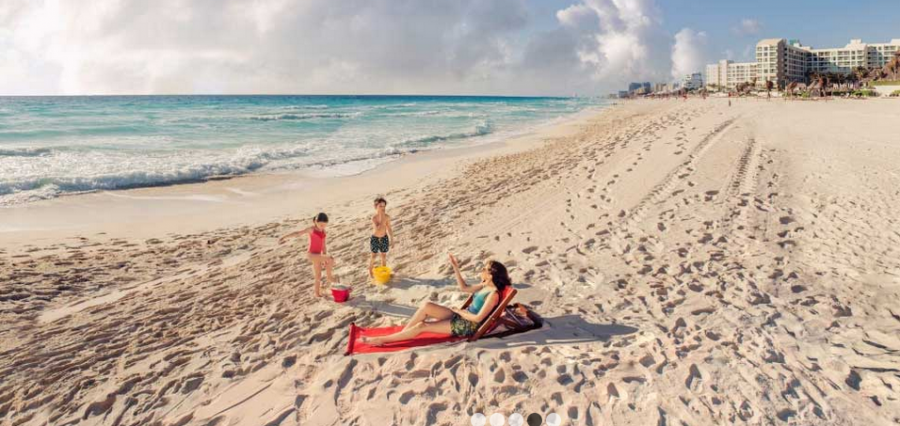 Beach view at Grand Park Royal Cancún Hotel