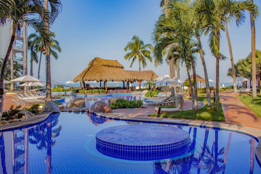 Pool View | Plaza Pelicanos Grand Beach Resort