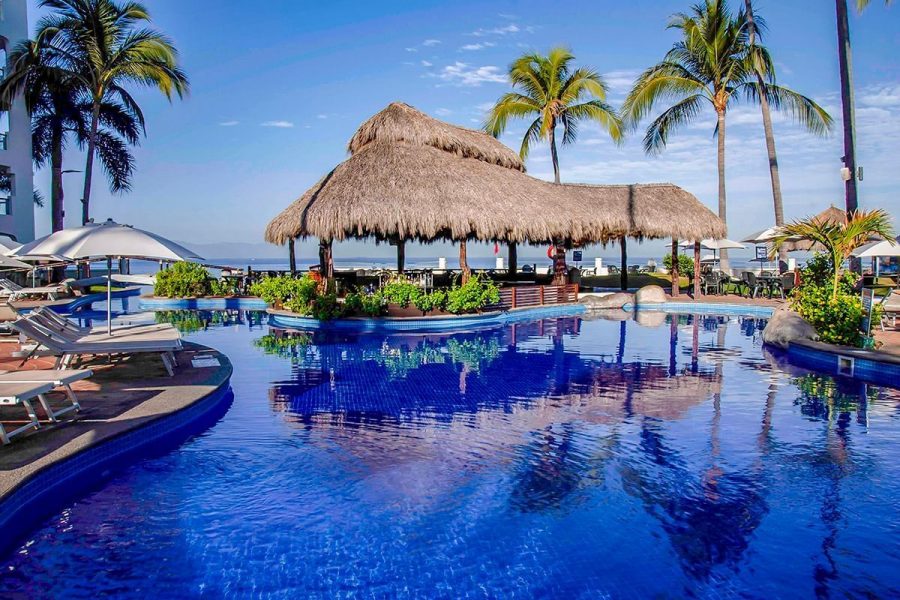 Pool | Plaza Pelicanos Grand Beach Resort